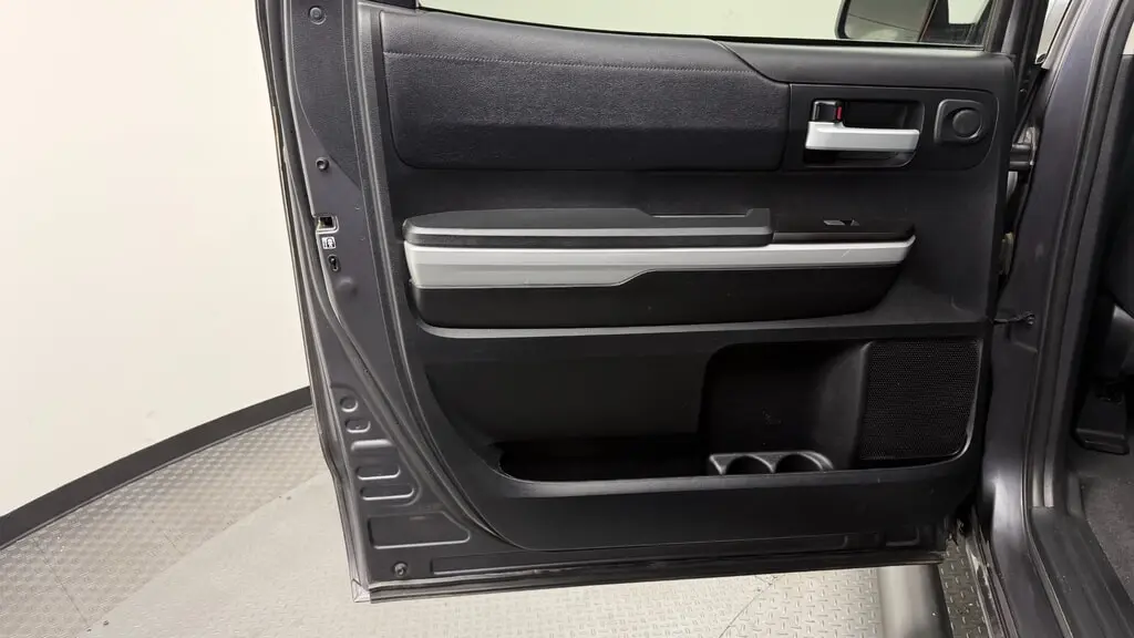 Florida Fine Cars - Used TOYOTA TUNDRA 2WD 2019 WEST PALM SR5