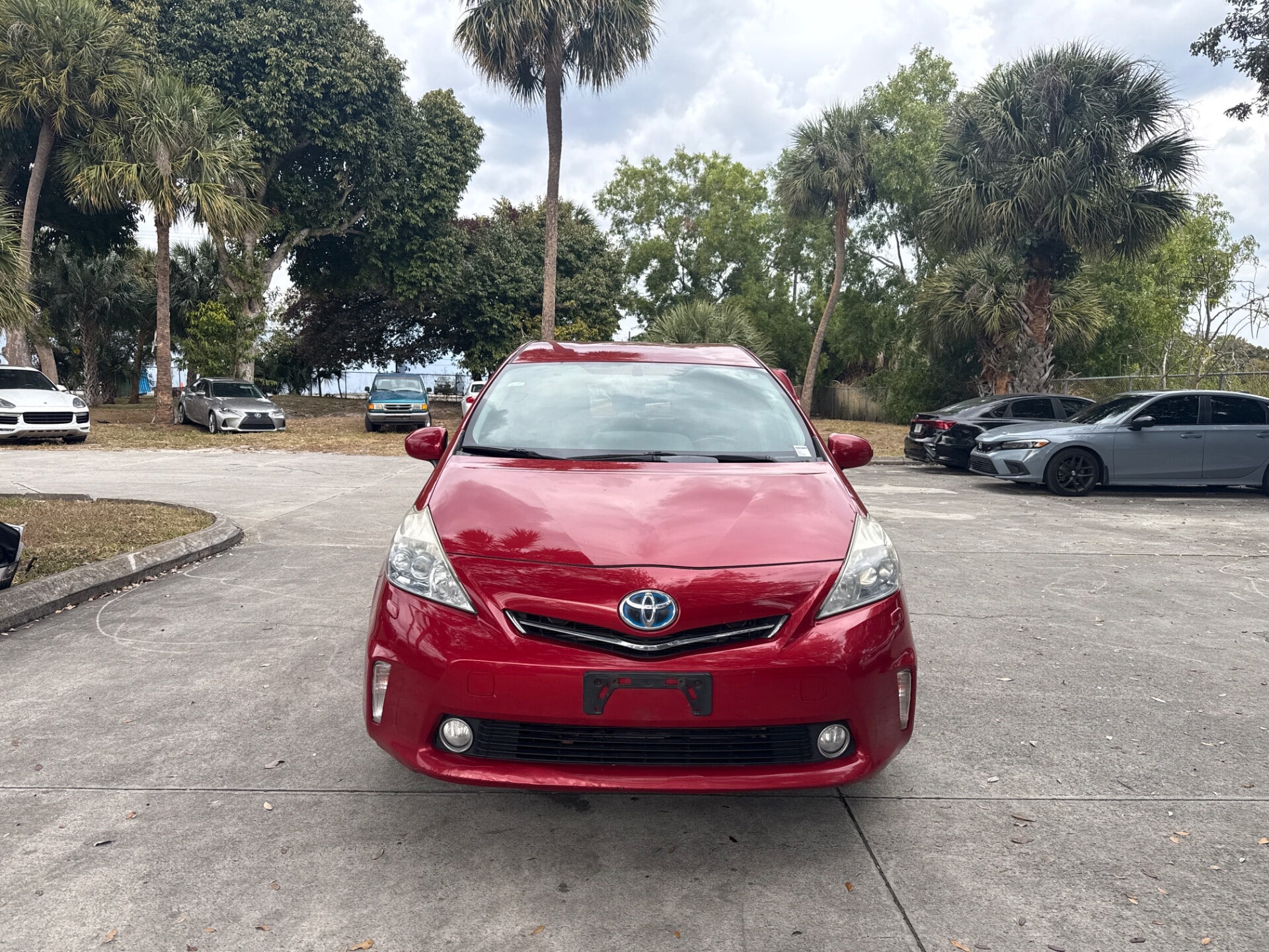 used vehicle - SEDAN TOYOTA PRIUS V 2013