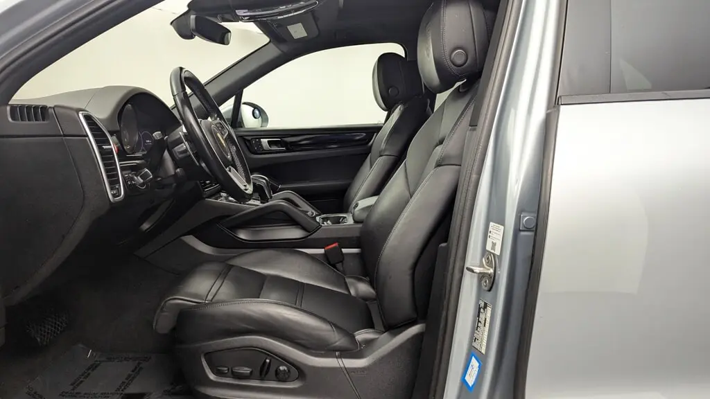 Florida Fine Cars - Used PORSCHE CAYENNE 2022 WEST PALM 