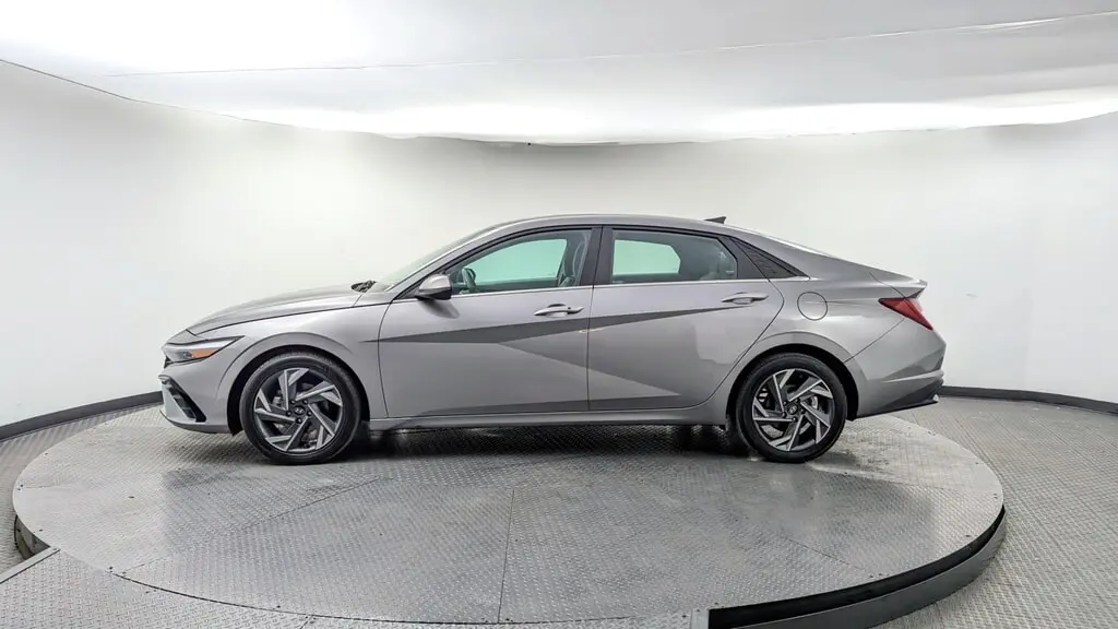 Florida Fine Cars - Used HYUNDAI ELANTRA 2025 WEST PALM SEL CONVENIENCE