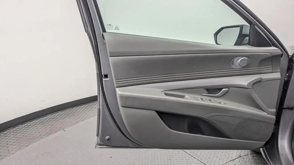 Florida Fine Cars - Used HYUNDAI ELANTRA 2025 WEST PALM SEL CONVENIENCE