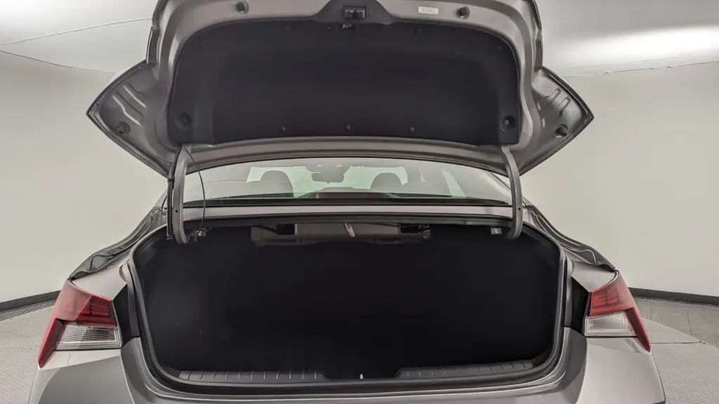 Florida Fine Cars - Used HYUNDAI ELANTRA 2025 WEST PALM SEL CONVENIENCE