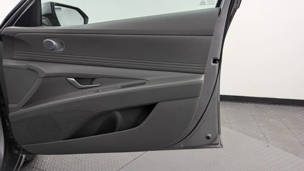 Florida Fine Cars - Used HYUNDAI ELANTRA 2025 WEST PALM SEL CONVENIENCE