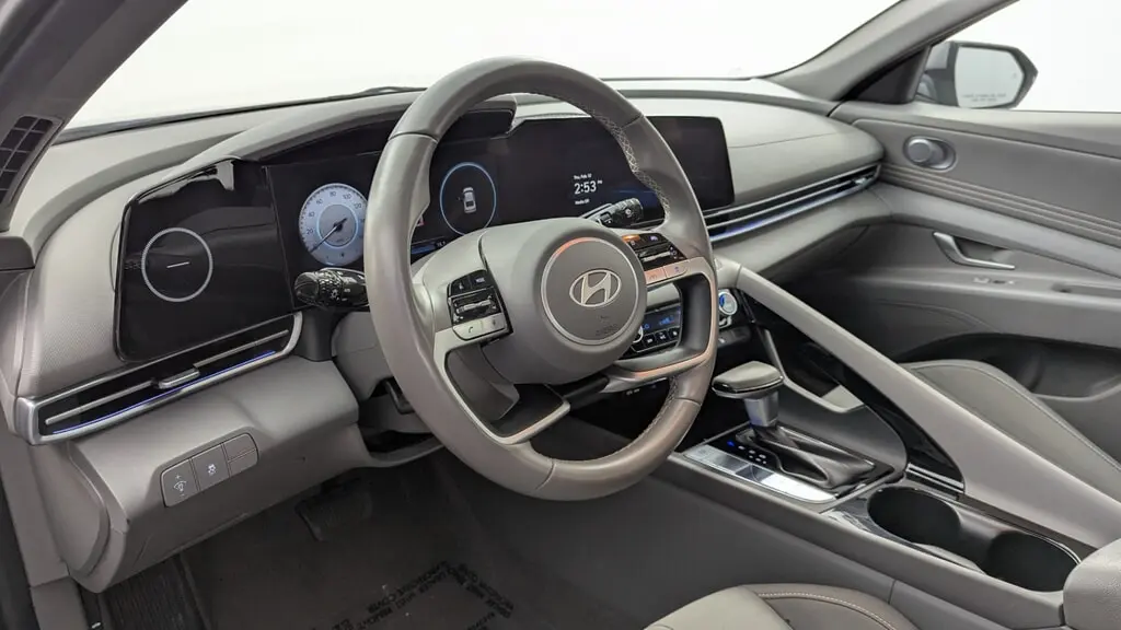 Florida Fine Cars - Used HYUNDAI ELANTRA 2025 WEST PALM SEL CONVENIENCE