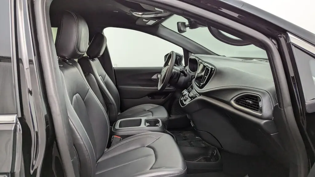 Florida Fine Cars - Used CHRYSLER PACIFICA 2025 MARGATE HYBRID SELECT