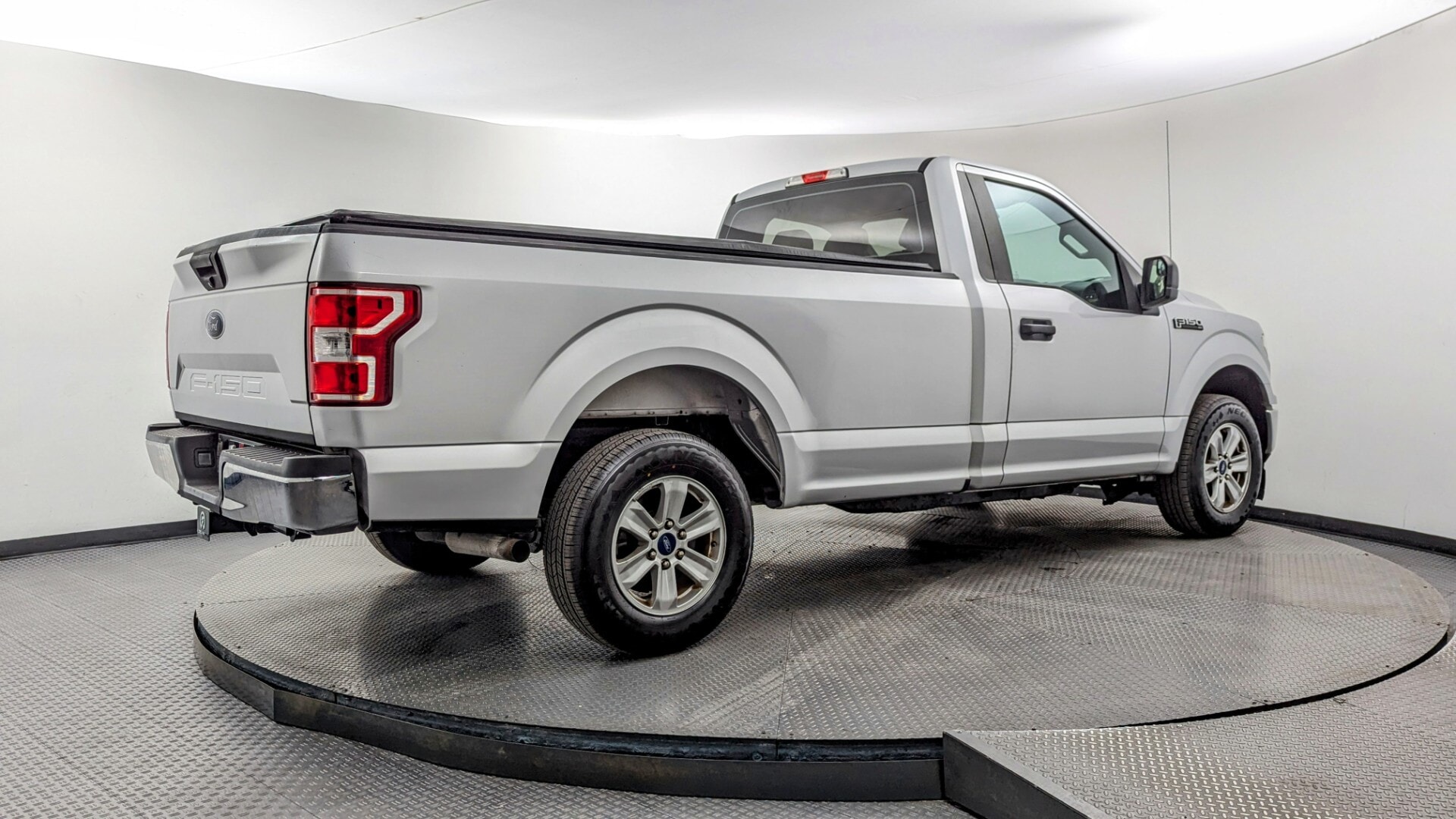 used vehicle - TRUCK FORD F-150 2019