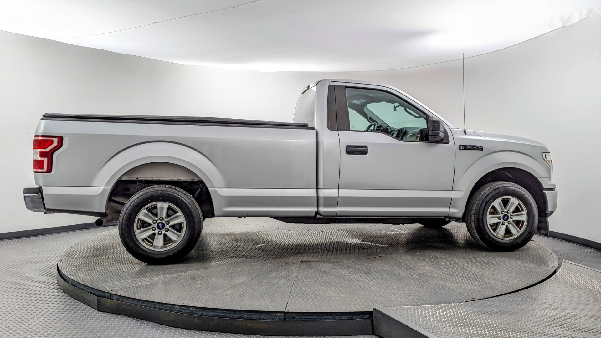 used vehicle - TRUCK FORD F-150 2019