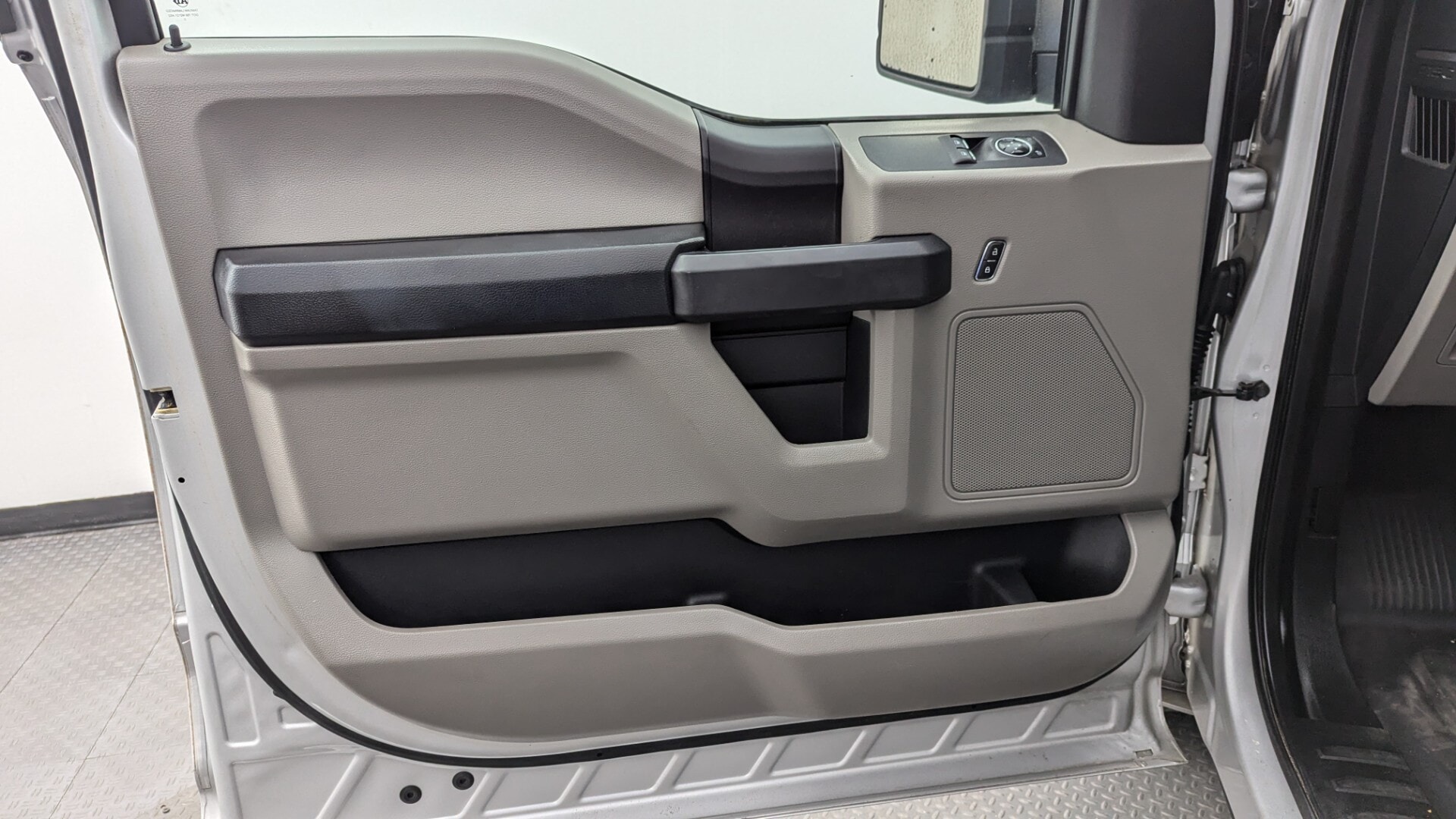 used vehicle - TRUCK FORD F-150 2019