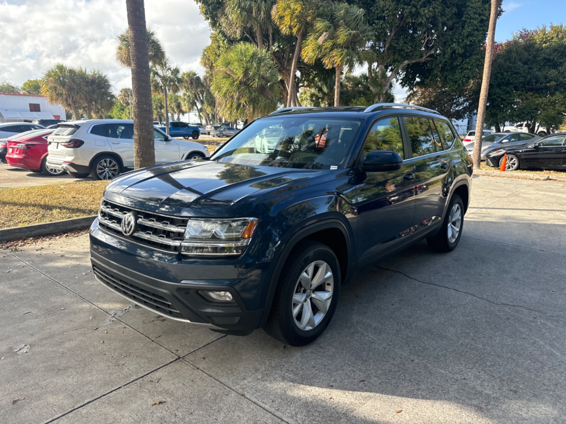 Florida Fine Cars - Used VOLKSWAGEN ATLAS 2018 WEST PALM 3.6L V6 SE