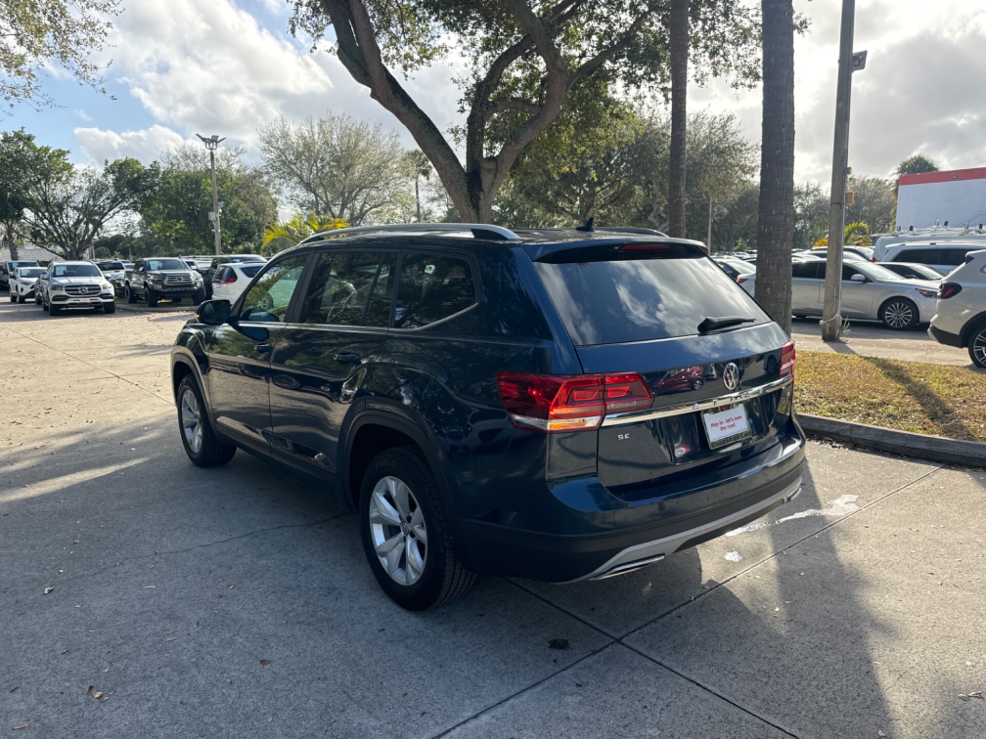 Florida Fine Cars - Used VOLKSWAGEN ATLAS 2018 WEST PALM 3.6L V6 SE