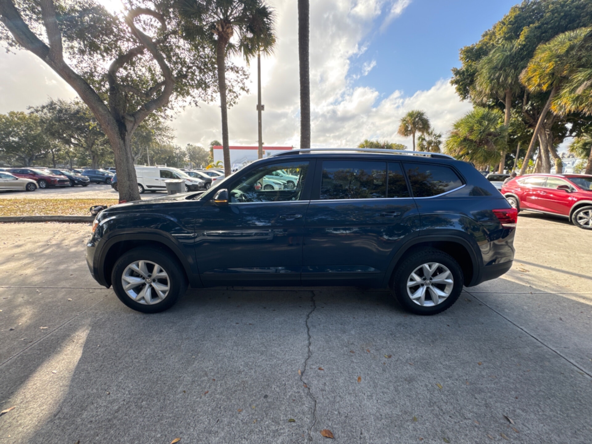 Florida Fine Cars - Used VOLKSWAGEN ATLAS 2018 WEST PALM 3.6L V6 SE
