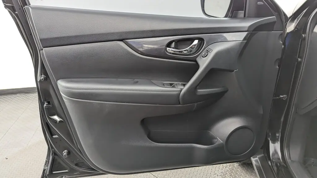 Florida Fine Cars - Used NISSAN ROGUE 2017 MARGATE SV