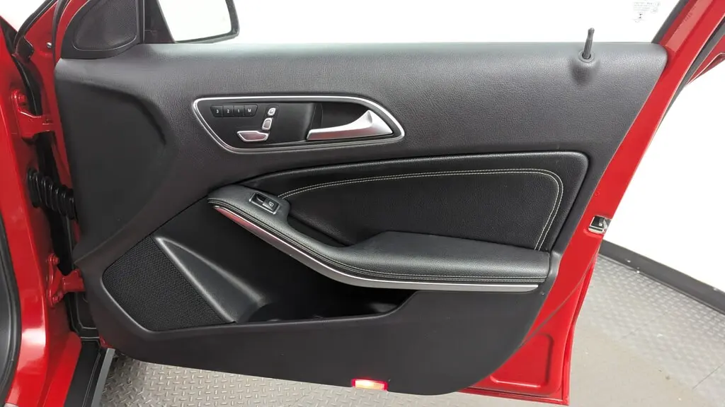 Florida Fine Cars - Used MERCEDES-BENZ GLA 2018 MIAMI GLA 250