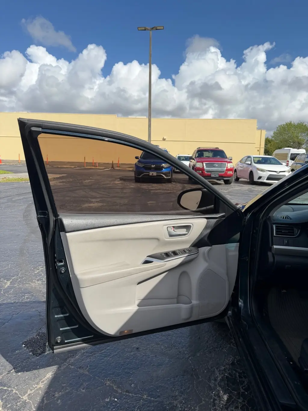 Florida Fine Cars - Used TOYOTA CAMRY 2016 MARGATE XLE