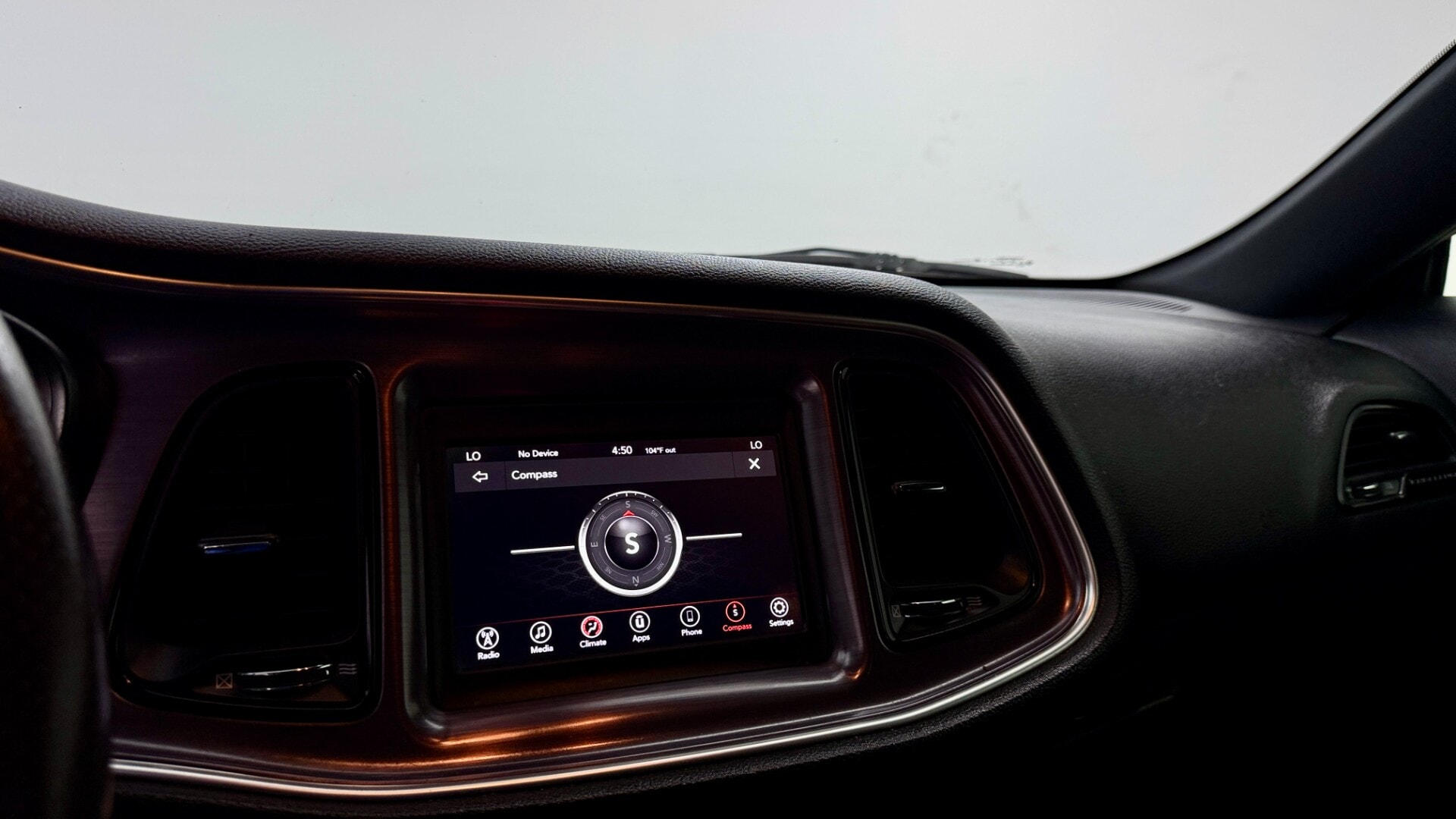 used vehicle - COUPE DODGE CHALLENGER 2018