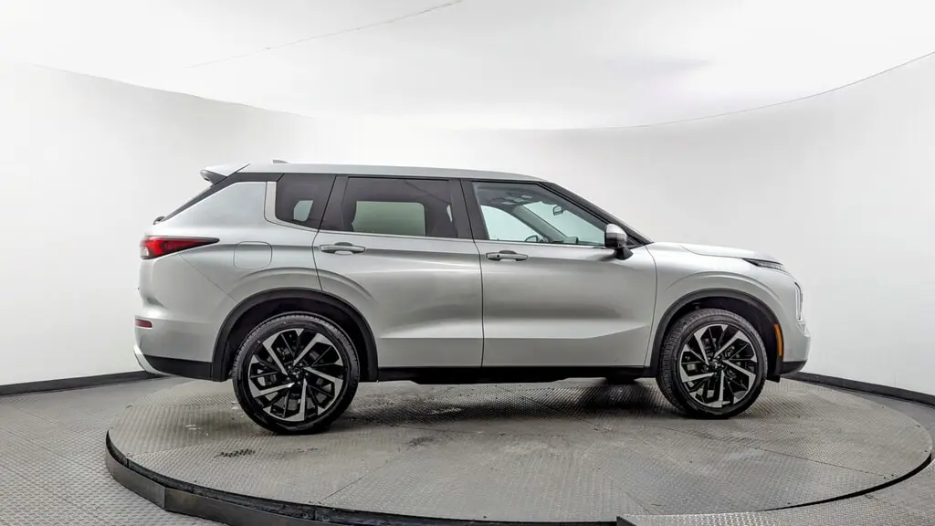Florida Fine Cars - Used MITSUBISHI OUTLANDER 2024 MARGATE SE