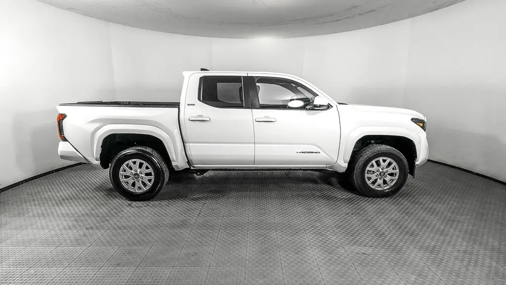 Florida Fine Cars - Used TOYOTA TACOMA 4WD 2025 ORLANDO SR5