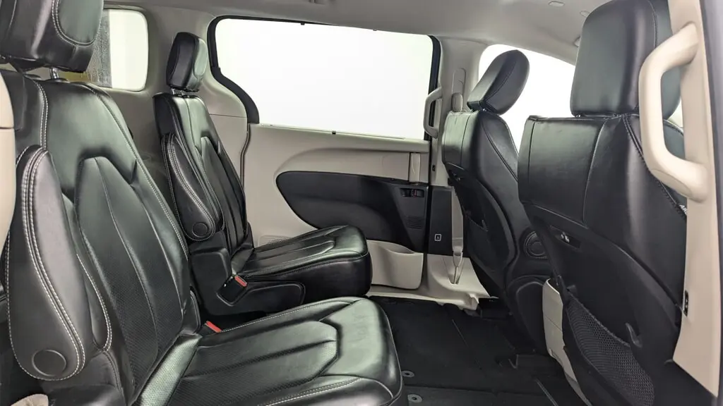 Florida Fine Cars - Used CHRYSLER PACIFICA 2023 WEST PALM TOURING L