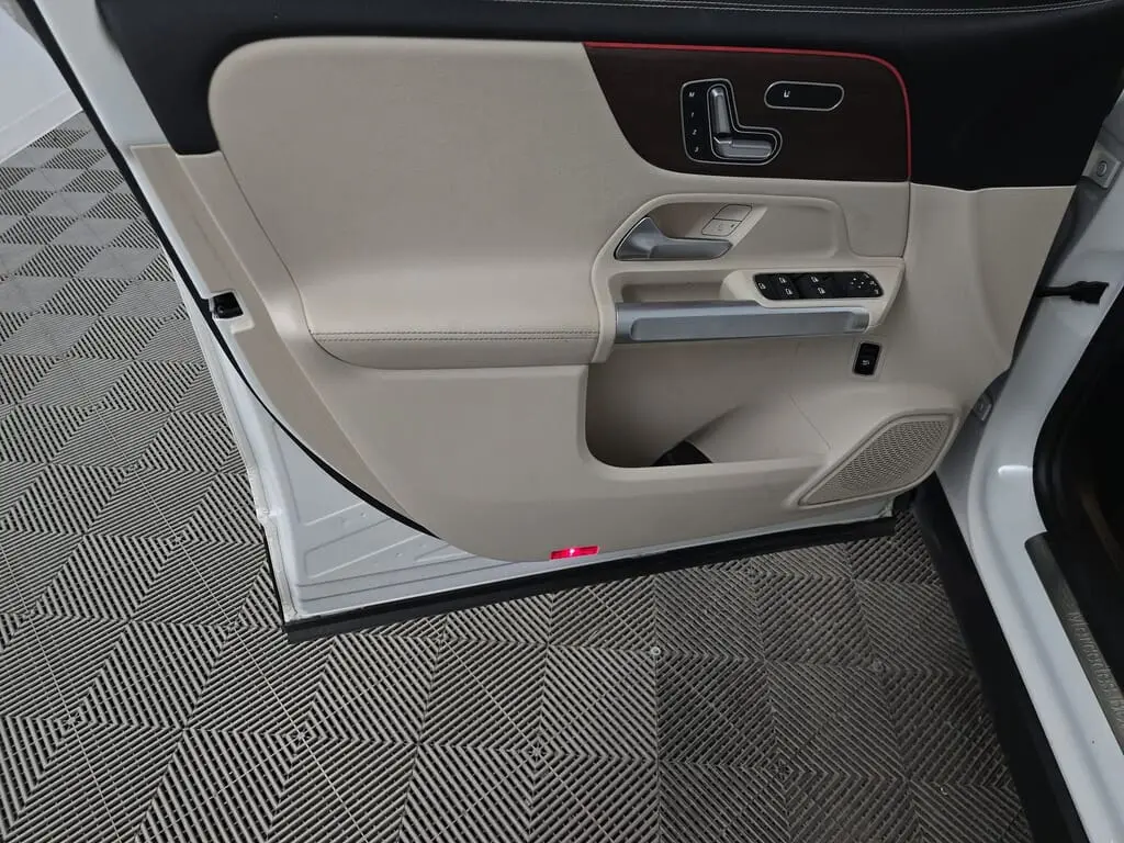 Florida Fine Cars - Used MERCEDES-BENZ GLB 2023 WEST PALM GLB 250