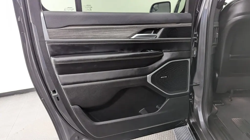 Florida Fine Cars - Used JEEP WAGONEER L 2024 MIAMI SERIES II