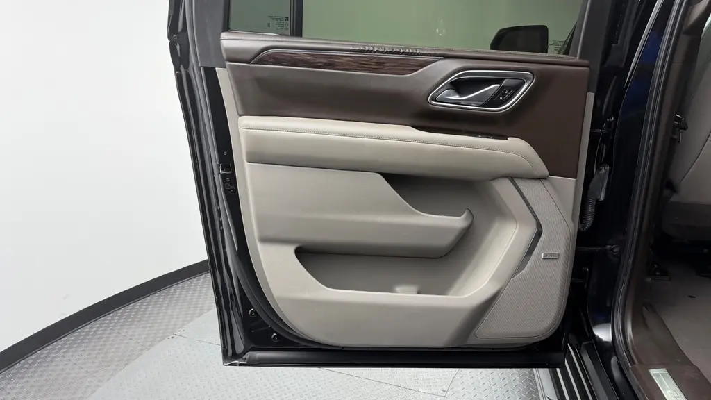 Florida Fine Cars - Used CHEVROLET SUBURBAN 2021 WEST PALM LT