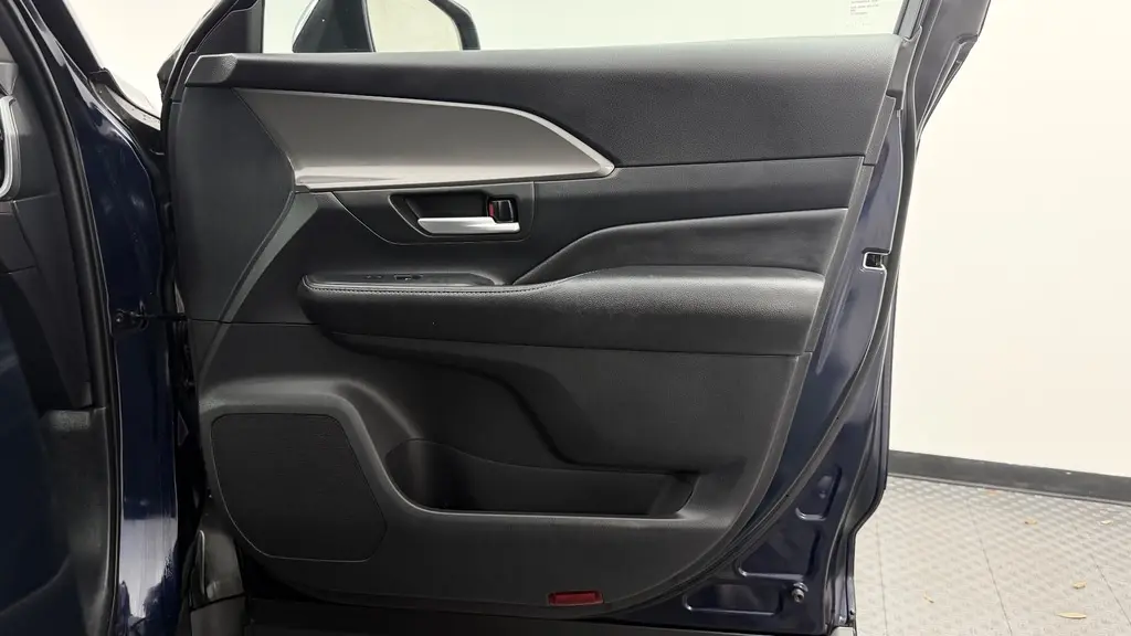 Florida Fine Cars - Used TOYOTA GRAND HIGHLANDER 2024 WEST PALM XLE