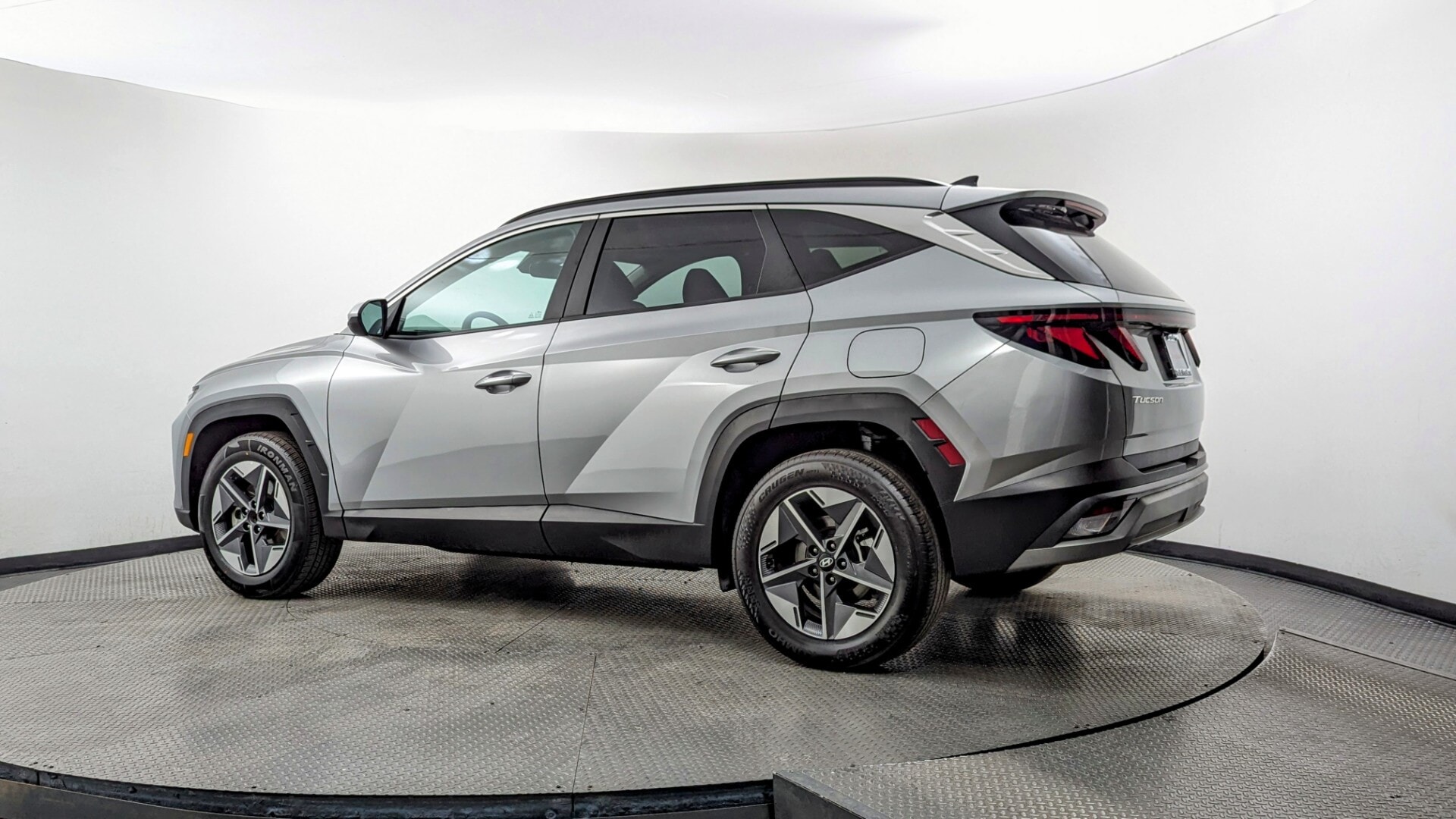 used vehicle - SUV HYUNDAI TUCSON 2025