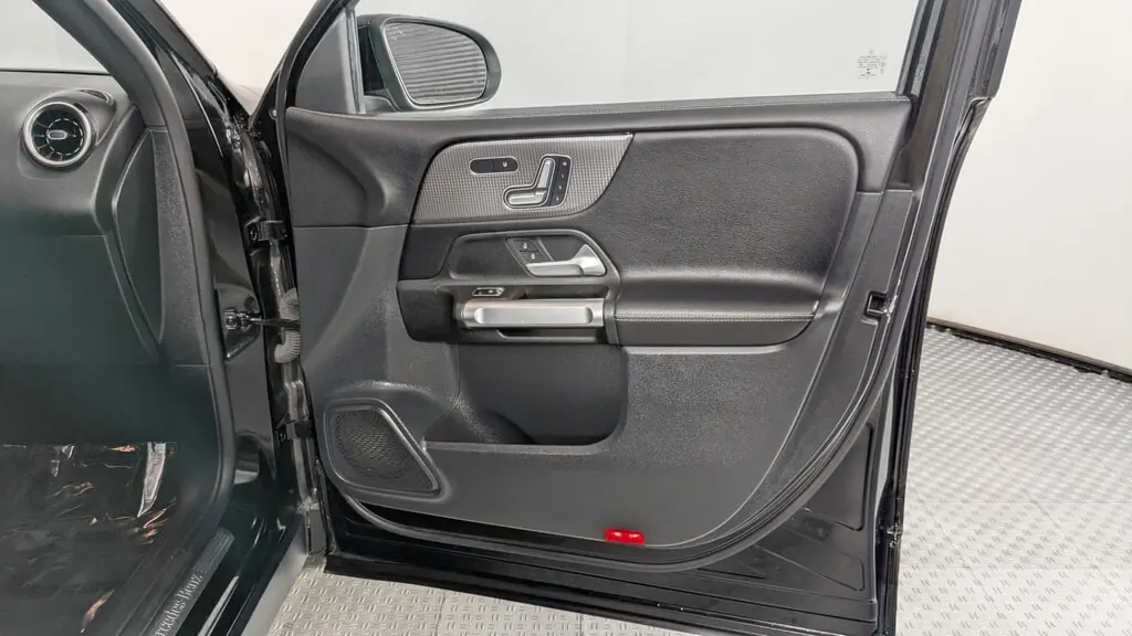 Florida Fine Cars - Used MERCEDES-BENZ GLB 2022 ORLANDO GLB 250