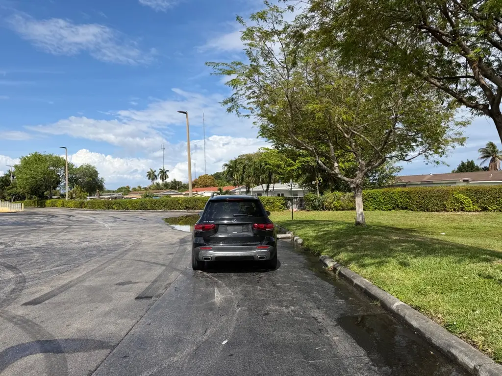 Florida Fine Cars - Used MERCEDES-BENZ GLB 2021 MARGATE GLB 250