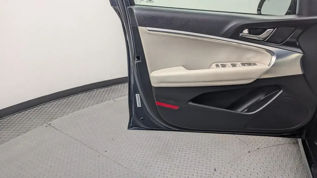 Florida Fine Cars - Used GENESIS G70 2024 WEST PALM 2.5T