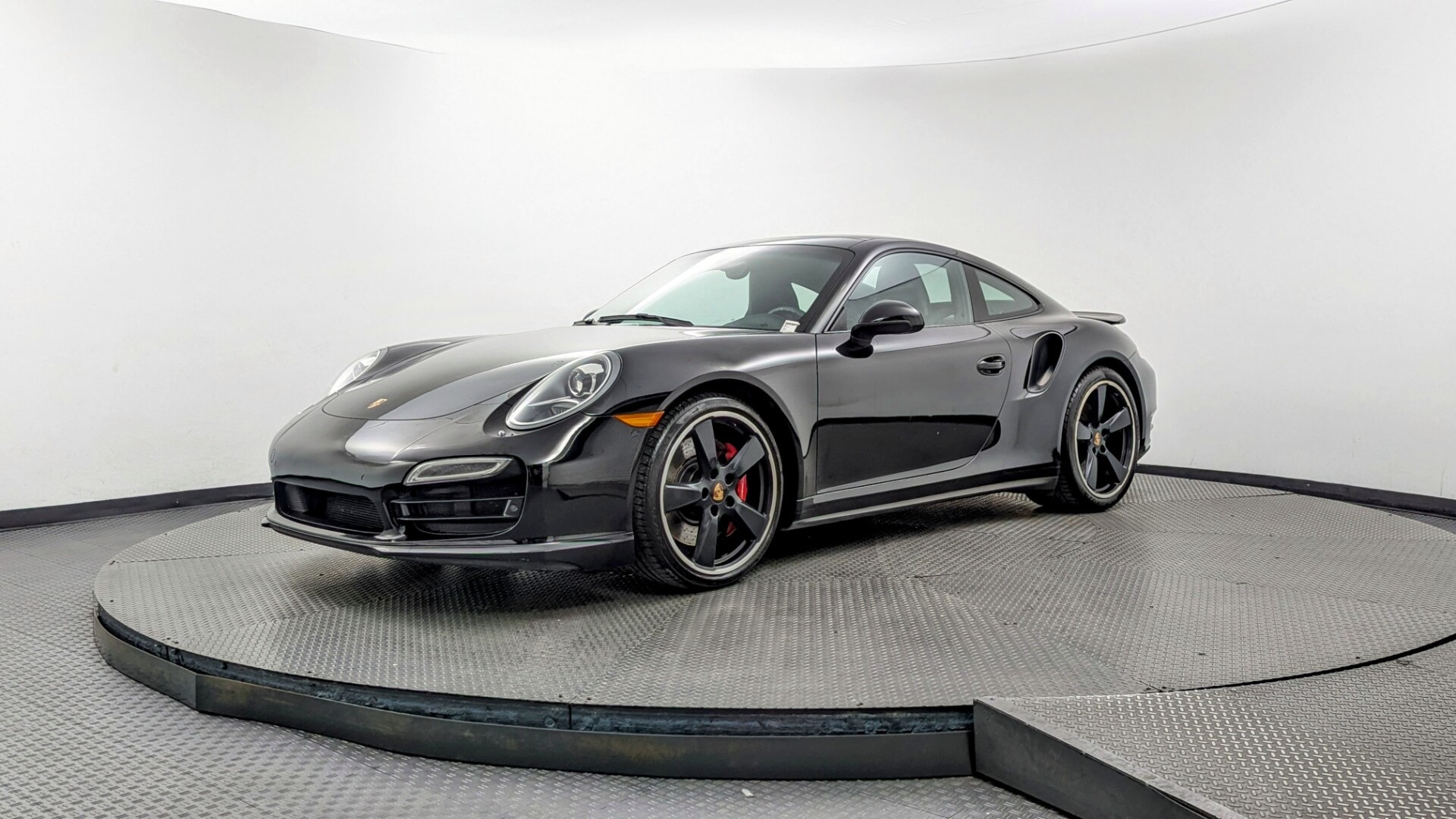 2015 Porsche 911 Turbo Coupe's photo