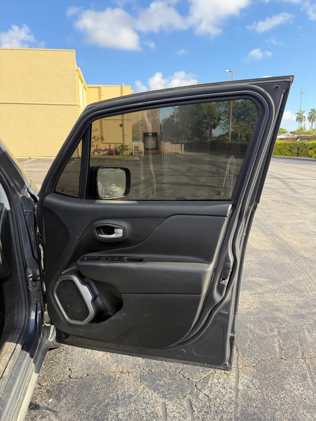 Florida Fine Cars - Used JEEP RENEGADE 2023 MARGATE LATITUDE