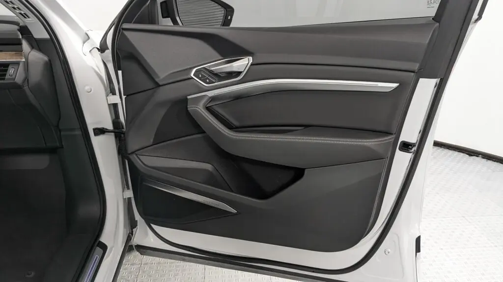 Florida Fine Cars - Used AUDI E-TRON 2019 ORLANDO PREMIUM PLUS