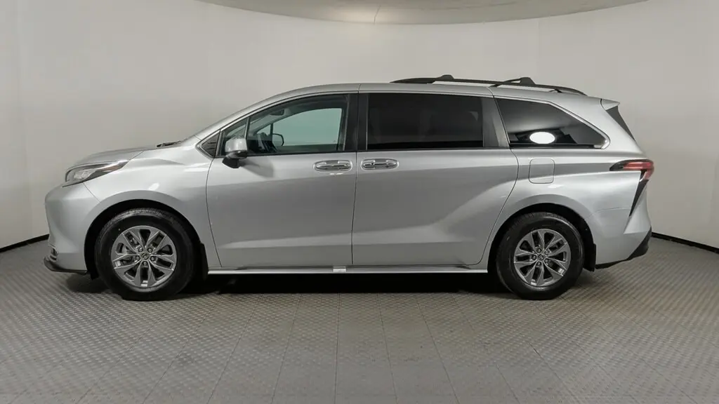 Florida Fine Cars - Used TOYOTA SIENNA 2022 ORLANDO XLE