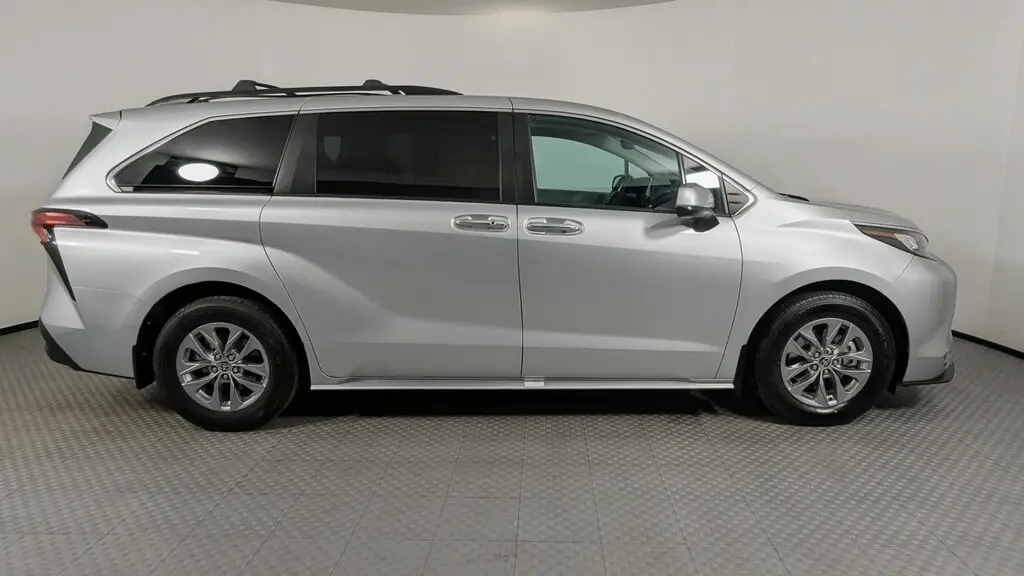 Florida Fine Cars - Used TOYOTA SIENNA 2022 ORLANDO XLE