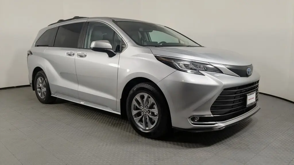 Florida Fine Cars - Used TOYOTA SIENNA 2022 ORLANDO XLE