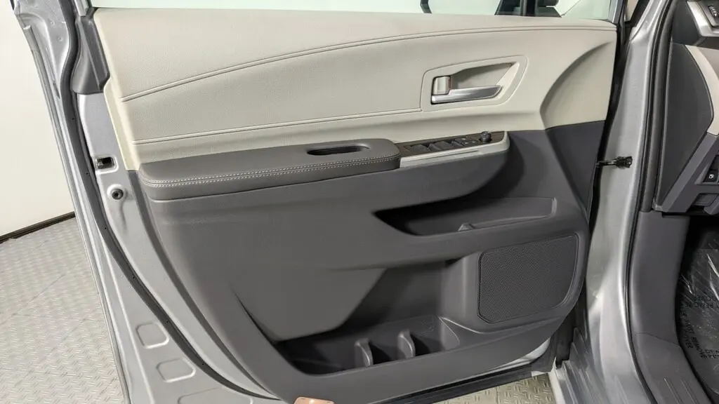 Florida Fine Cars - Used TOYOTA SIENNA 2022 ORLANDO XLE