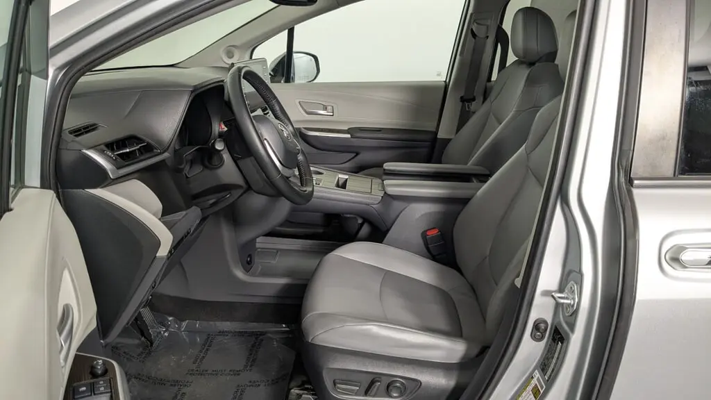 Florida Fine Cars - Used TOYOTA SIENNA 2022 ORLANDO XLE