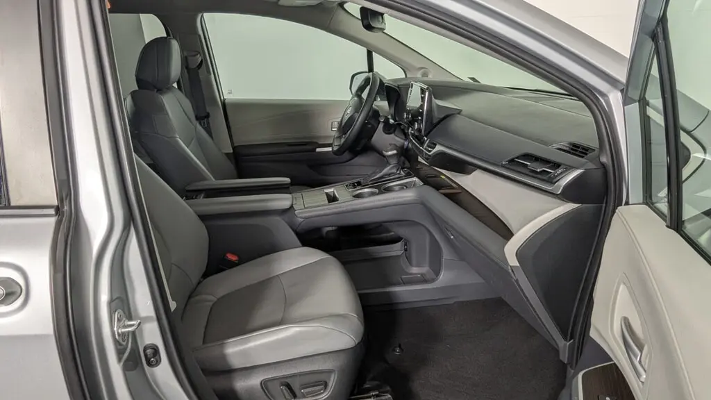 Florida Fine Cars - Used TOYOTA SIENNA 2022 ORLANDO XLE