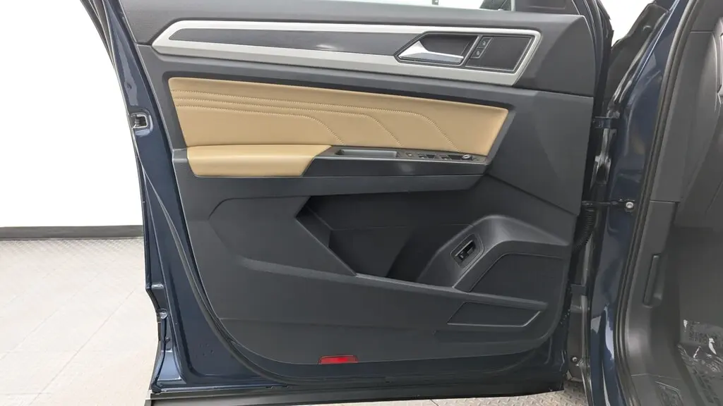 Florida Fine Cars - Used VOLKSWAGEN ATLAS CROSS SPORT 2021 MIAMI 2.0T SEL