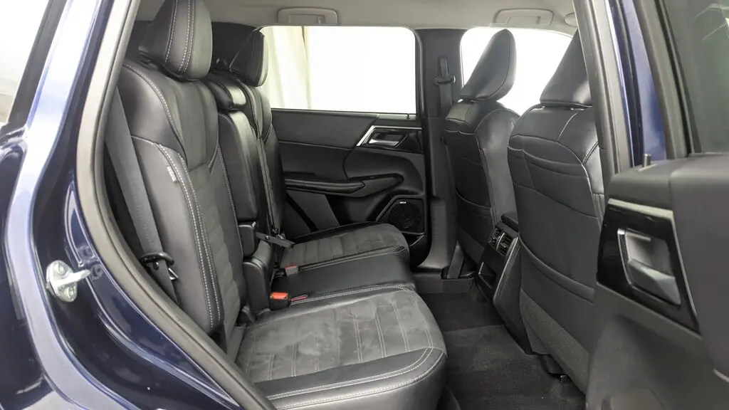 Florida Fine Cars - Used MITSUBISHI OUTLANDER 2025 MIAMI SE