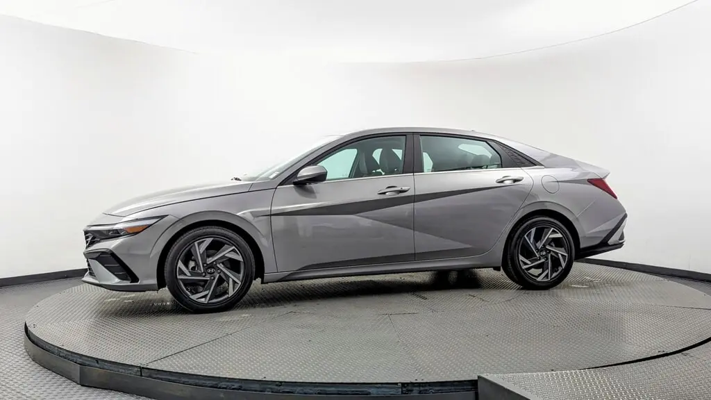 Florida Fine Cars - Used HYUNDAI ELANTRA 2025 MARGATE SEL CONVENIENCE