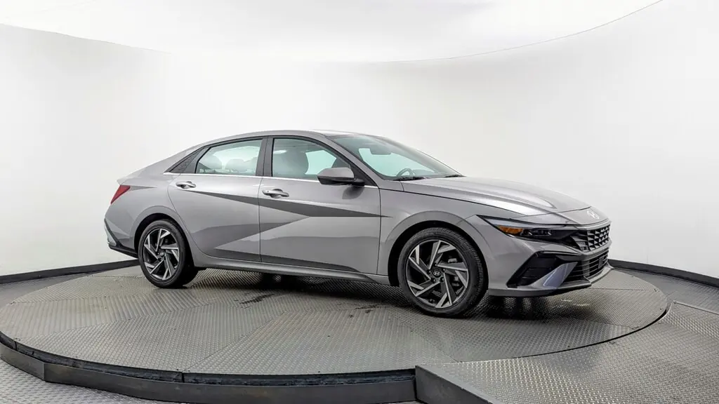 Florida Fine Cars - Used HYUNDAI ELANTRA 2025 MARGATE SEL CONVENIENCE
