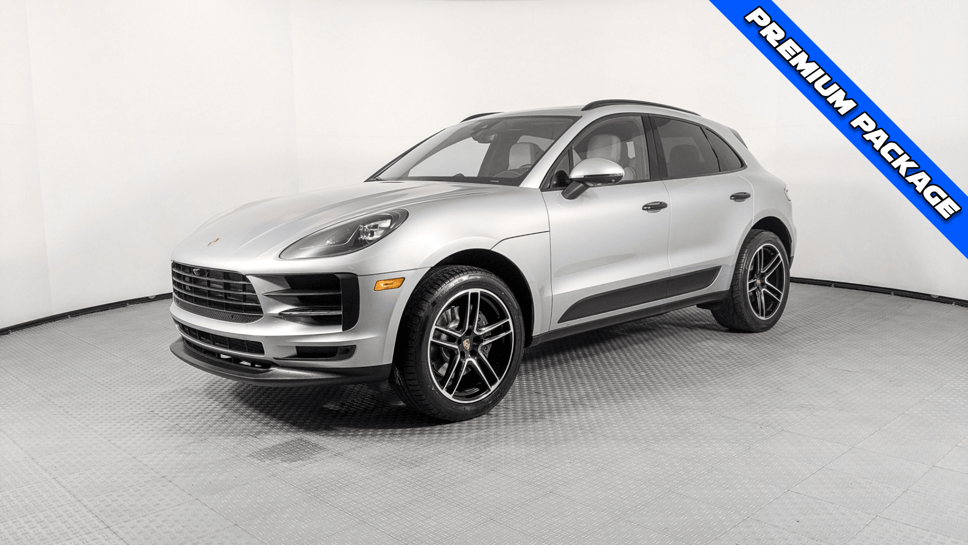 2021 Porsche Macan Base