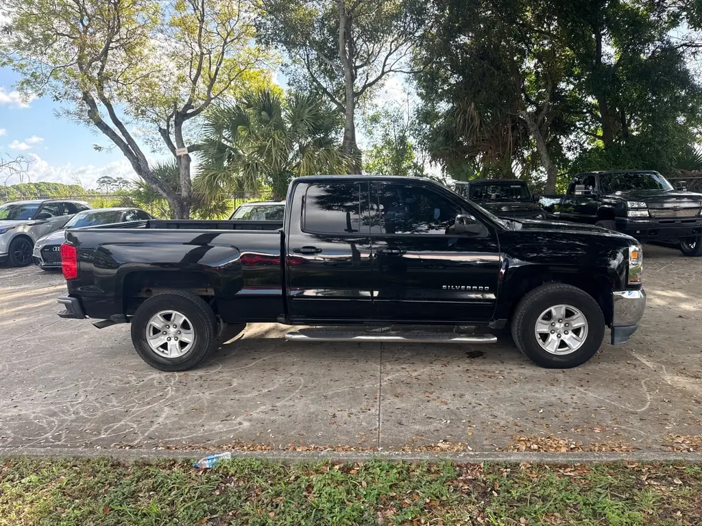 Florida Fine Cars - Used CHEVROLET SILVERADO 1500 2018 WEST PALM LT