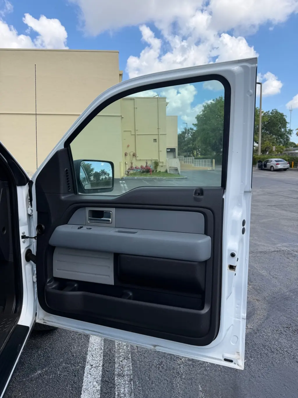 Florida Fine Cars - Used FORD F-150 2011 MIAMI XL