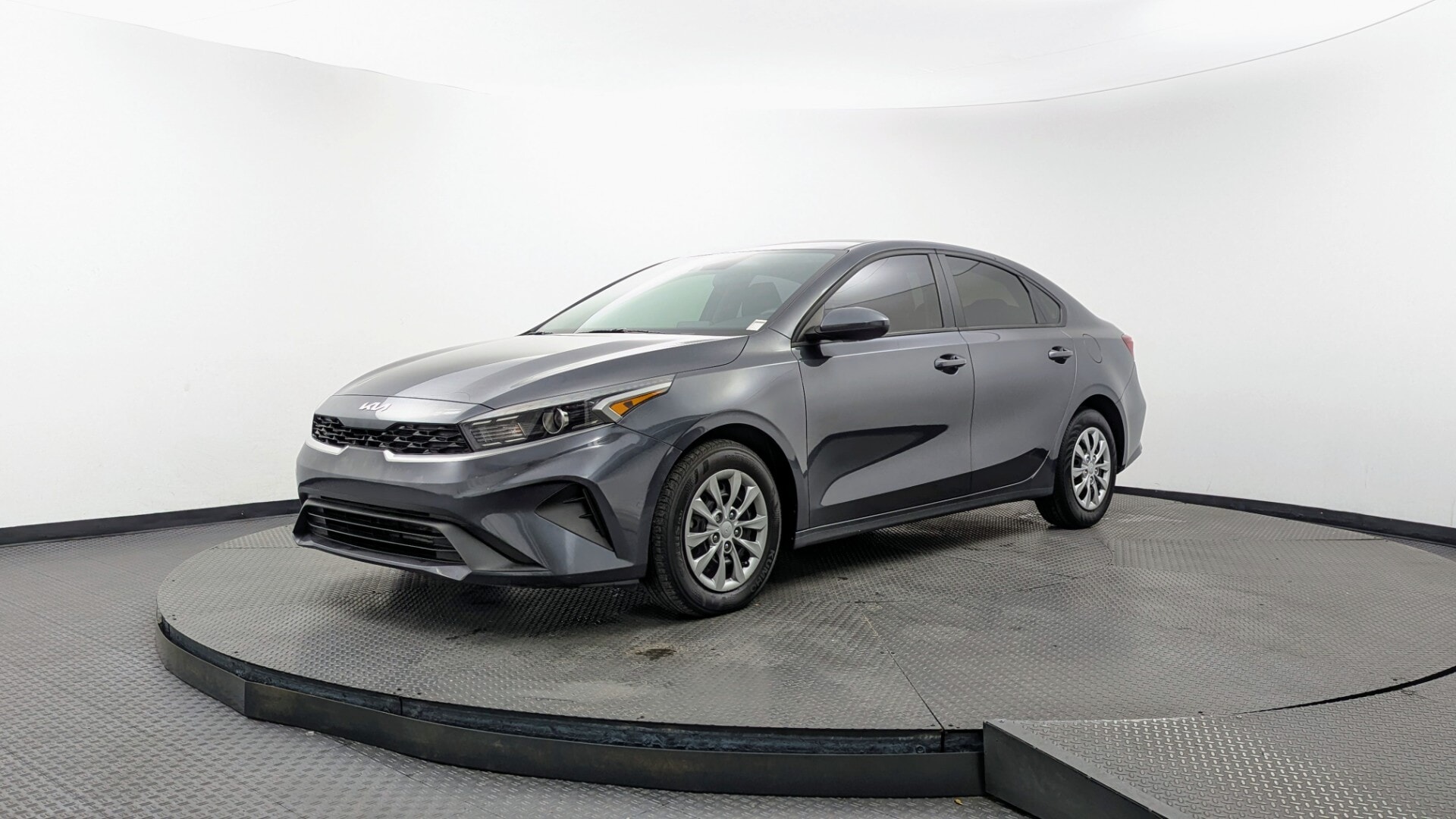 2024 Kia Forte LX AT's photo