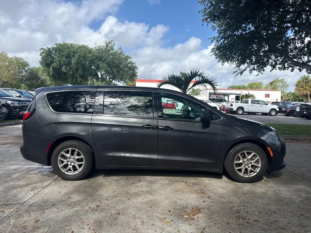 Florida Fine Cars - Used CHRYSLER PACIFICA 2017 WEST PALM TOURING