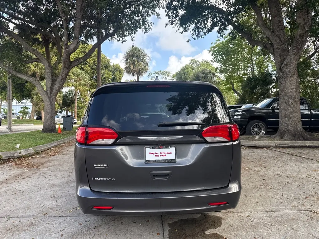 Florida Fine Cars - Used CHRYSLER PACIFICA 2017 WEST PALM TOURING