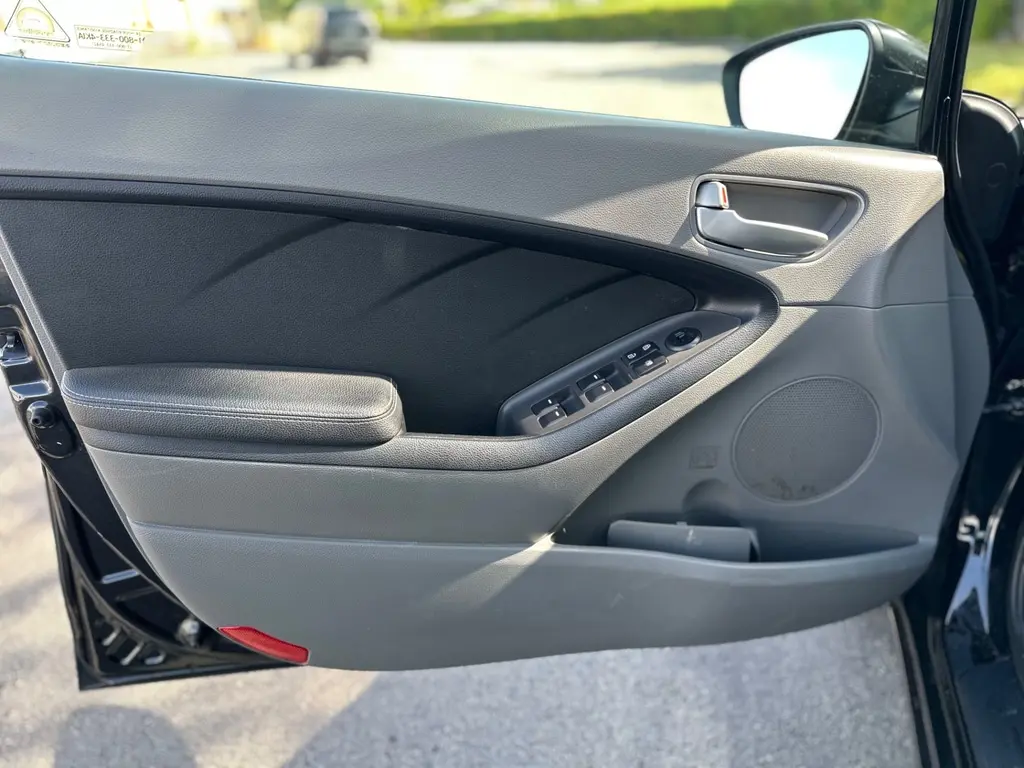 Florida Fine Cars - Used KIA FORTE 2017 MARGATE LX